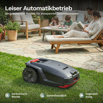 Mähroboter H1 auf Rasen, von der Seite mit rotem Bedienelement und Klappe