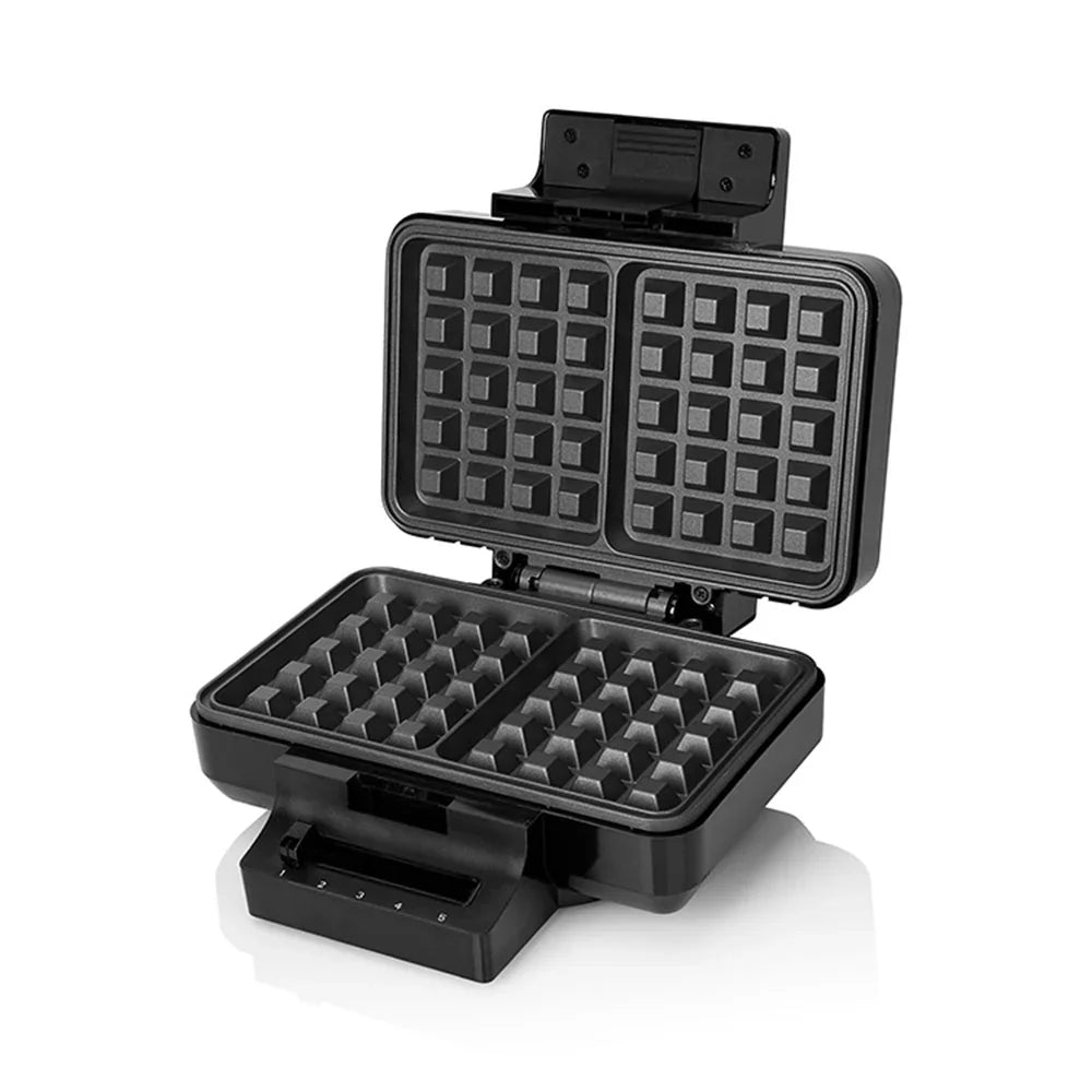Offenes belgisches Waffeleisen mit quadratischen Prägeplatten und Heizfläche