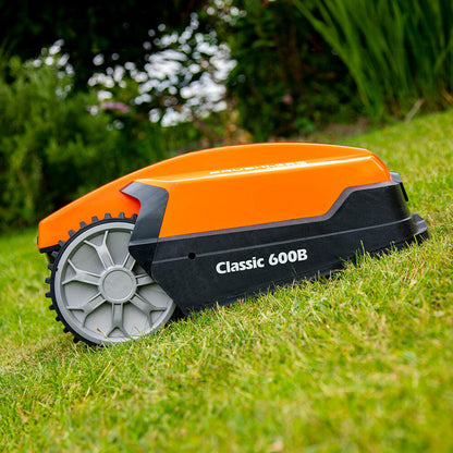 Rasenroboter Classic 600B, orange Oberteil, schwarze Seite mit Antriebsrad