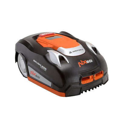 Rasenroboter NX 60i, schwarzes und orangefarbenes Gehäuse mit Display