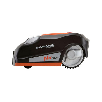 Rasenroboter NX 60i, Rückansicht mit Bürstenlos-Motor und orange Rand
